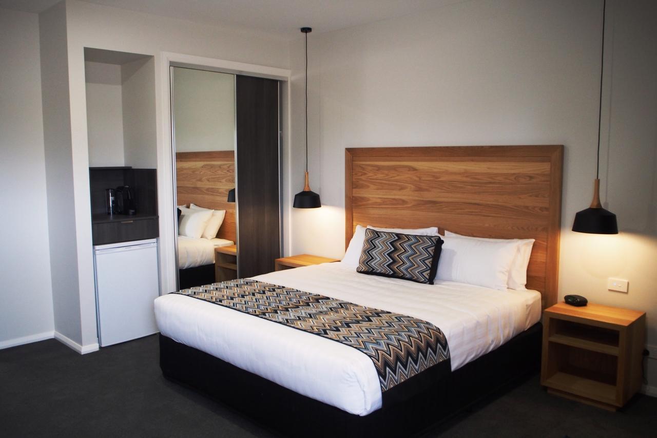 Euston Motel Екстериор снимка
